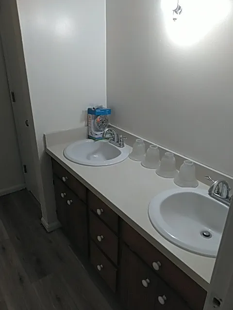 2 bed, 900 sqft, $1,150 — Photo 2