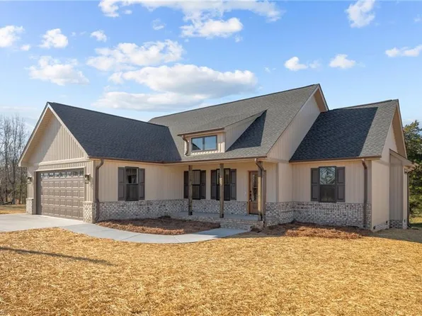 1245 Norman Shoaf Rd, Winston Salem, NC 27107