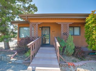 1037 Indiana St SE, Albuquerque, NM 87108