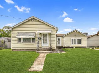 913 Clinton St, Lockport, IL 60441