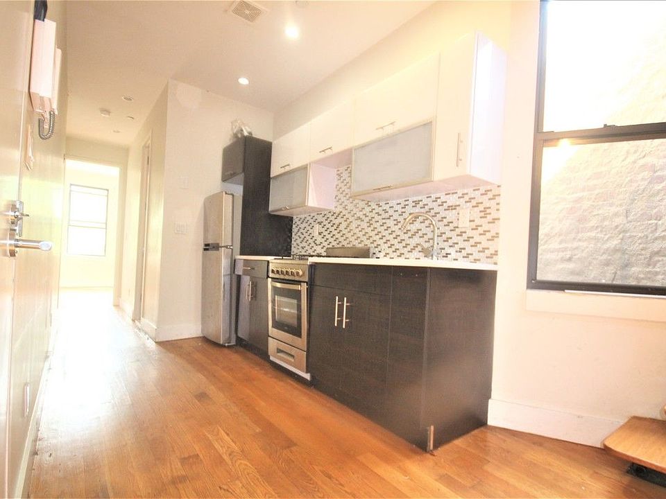 1st image of 261 Clifton Pl #4L