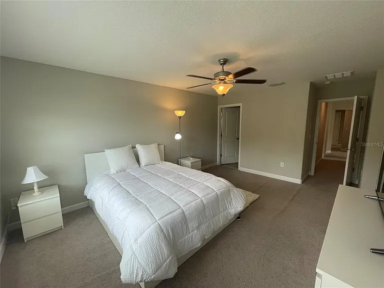 1596 Ludington Ave — Photo 55