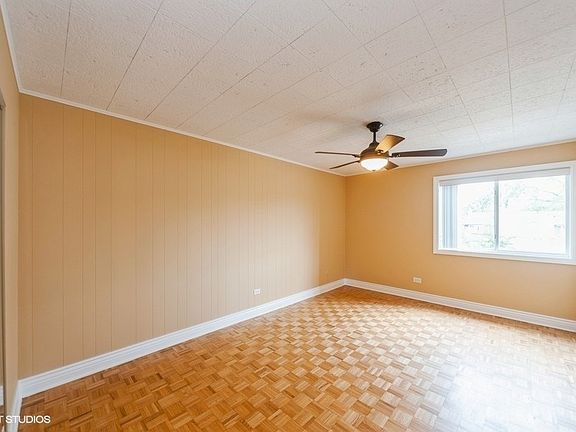 5th image of 940 Beau Dr Unit 204
