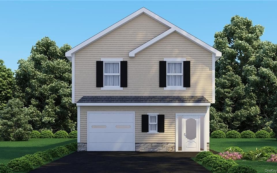 1st image of 214 E Main St