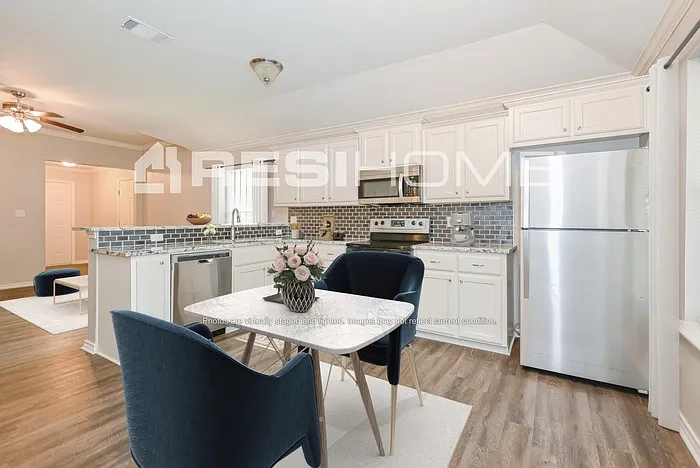 2513 Kirkley St — Photo 4