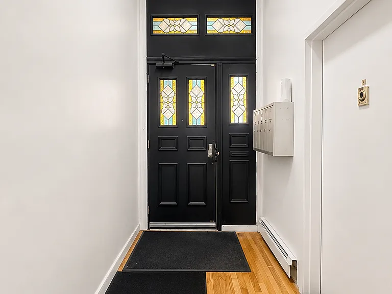 444 W 51st St #3F — Photo 9