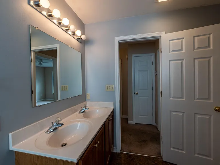 497 Sunset Dr — Photo 37