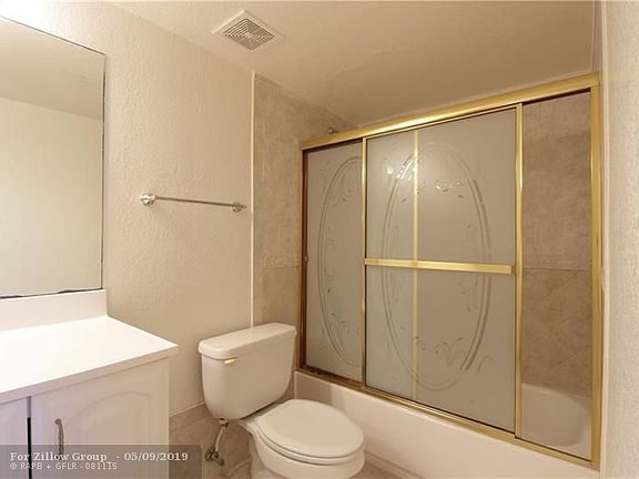 5th image of 8411 Lagos De Campo Blvd APT 102U