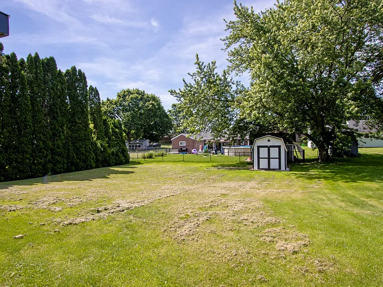 1720 W Hill Dr — Photo 25