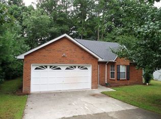 984 Fox Valley Trl, Stone Mountain, GA