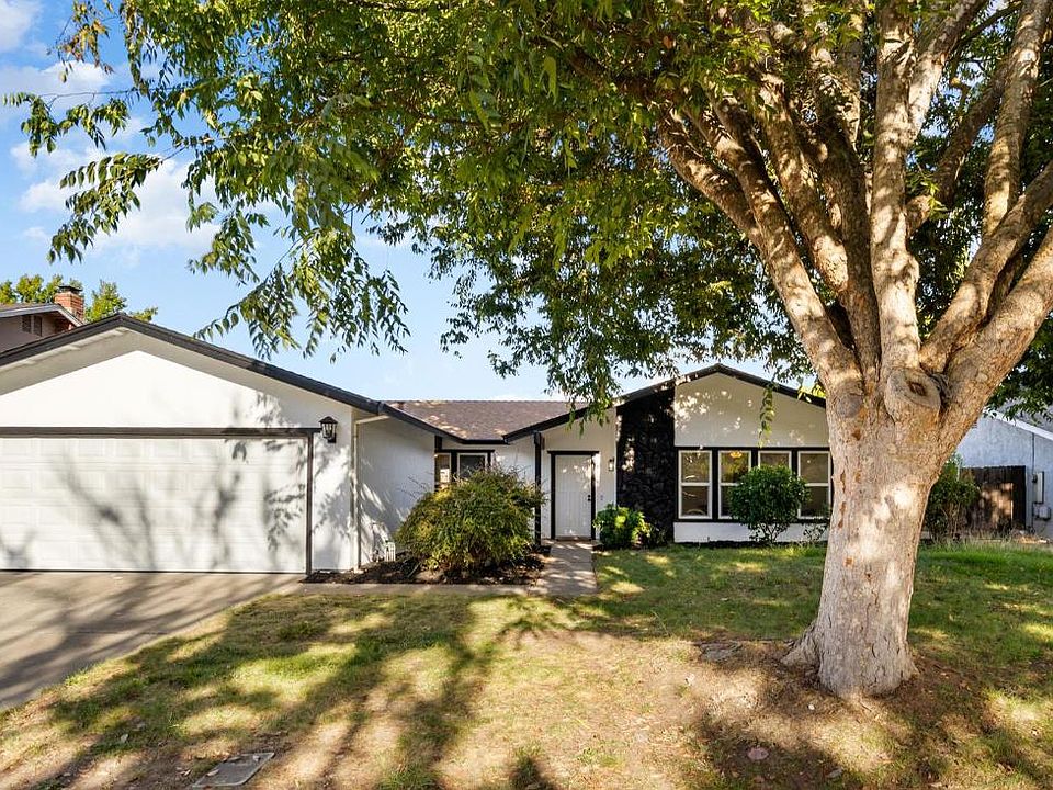 1st image of 3704 Kona Oak Dr