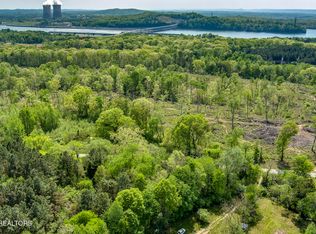 695 Oak Grove Rd, Decatur, TN 37322