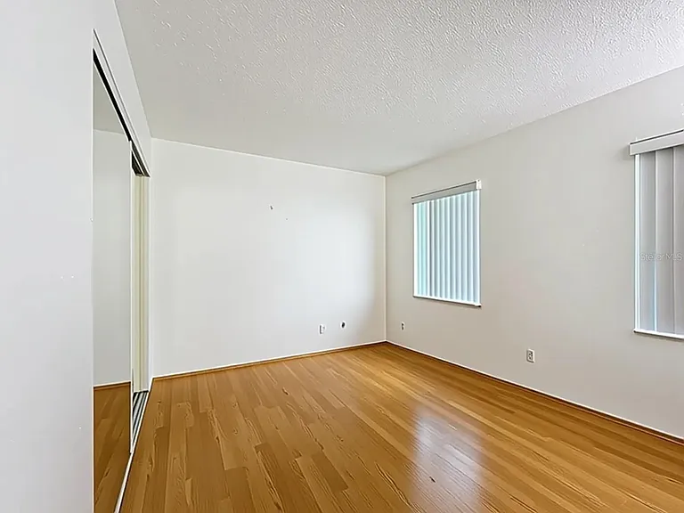 272 Florida Pkwy — Photo 13