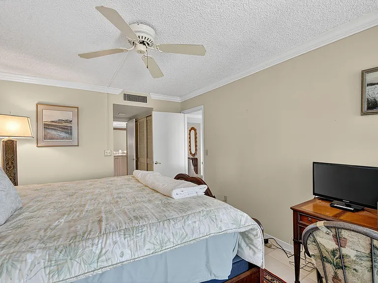 3589 S Ocean Blvd #608 — Photo 27