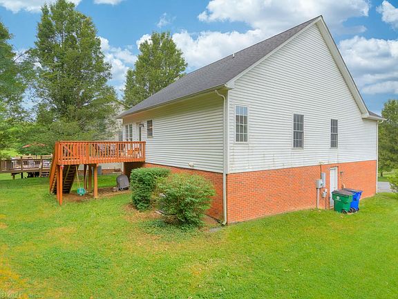 5th image of 1504 Oriole Dr