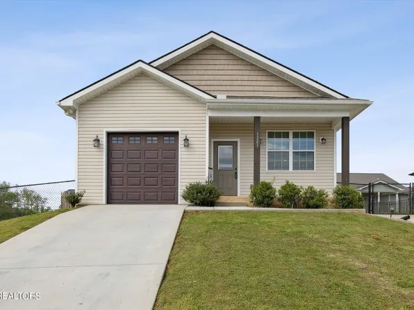 1203 Beaumont Ave, Sevierville, TN 37876