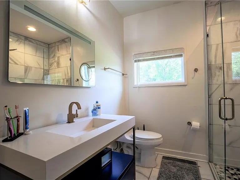 811 King Rd — Photo 12