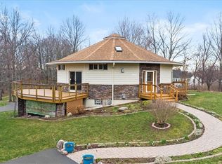 7193 Gillis Rd, Victor, NY 14564