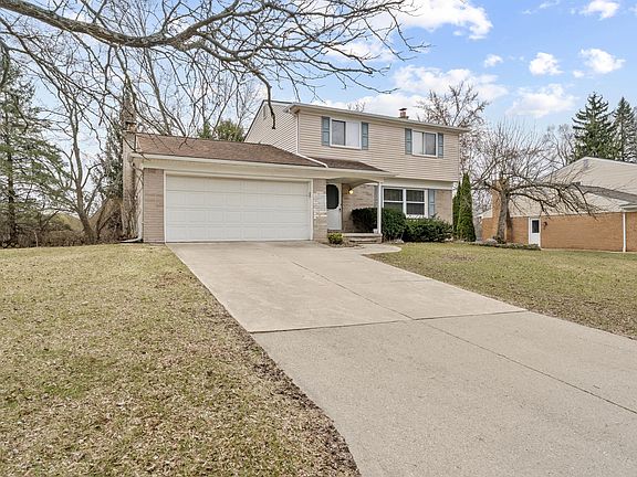 4th image of 2225 Placid Way