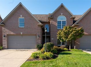 1522 Staunton Dr, Coraopolis, PA 15108