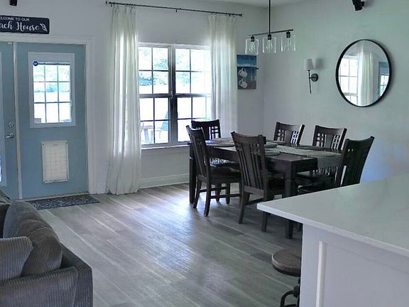 4th image of 2185 Salamanca St