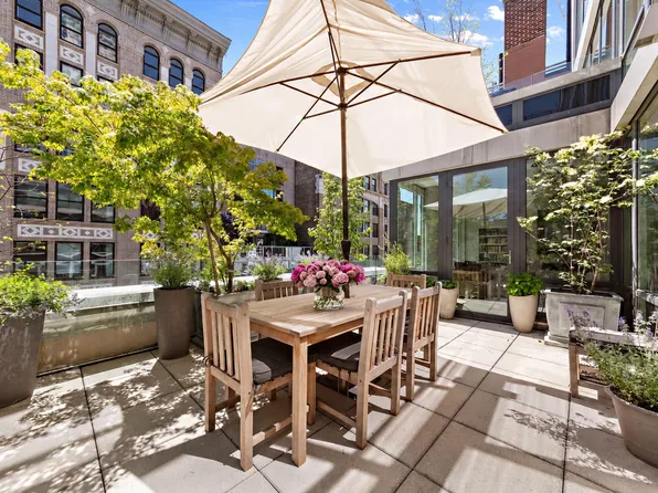 133 West 22nd Street image 1 of 13