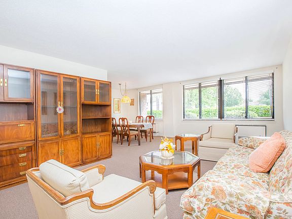 4th image of 209-45 26th Ave #1D