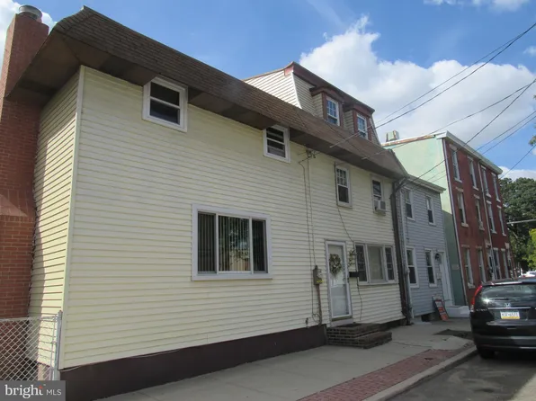 218 Somerset St, Gloucester City, NJ 08030