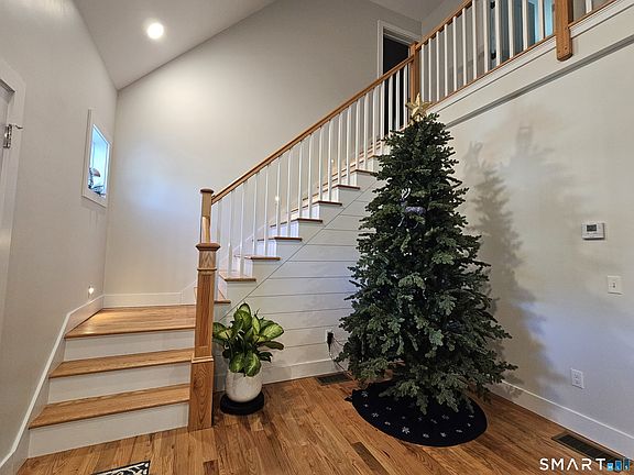 3rd image of 23 Ivy Hill Road #23