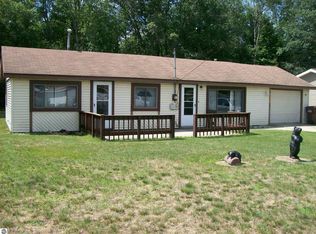 9122 Manistee Rd, Saint Helen, MI 48656