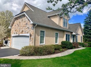 211 Winged Foot Dr, Blue Bell, PA 19422