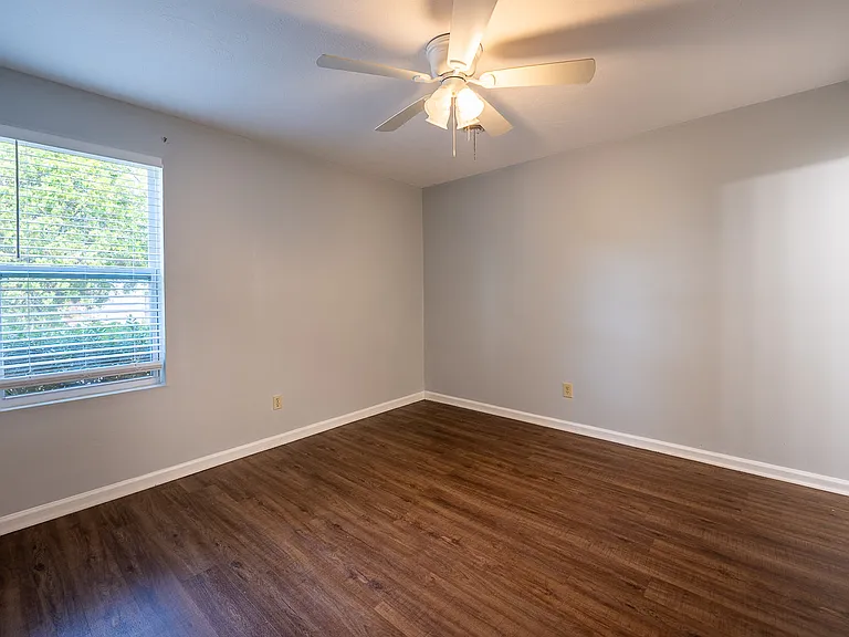 2305 Oketo Dr — Photo 9