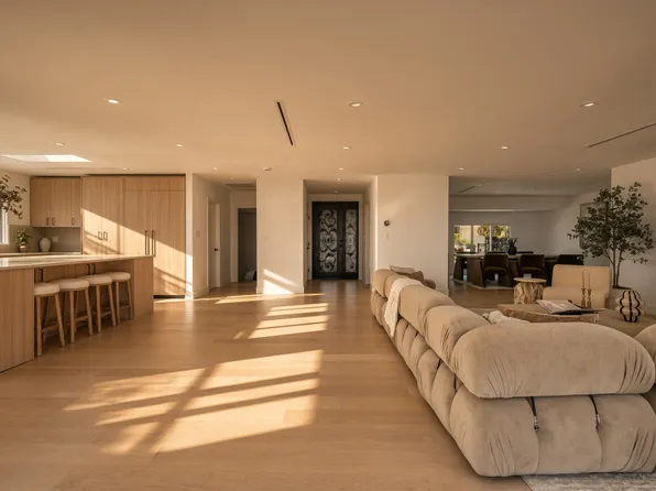 (undisclosed Address), Beverly Hills, CA 90210