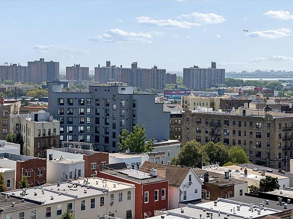 5th image of 1405 Vyse Ave #9C