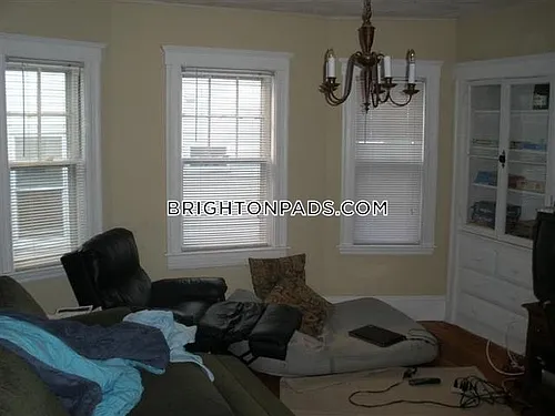 18 Hunnewell Ave #2A Photo 1