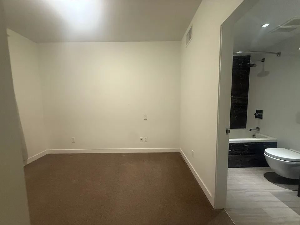 1516 Atlas Ln #302