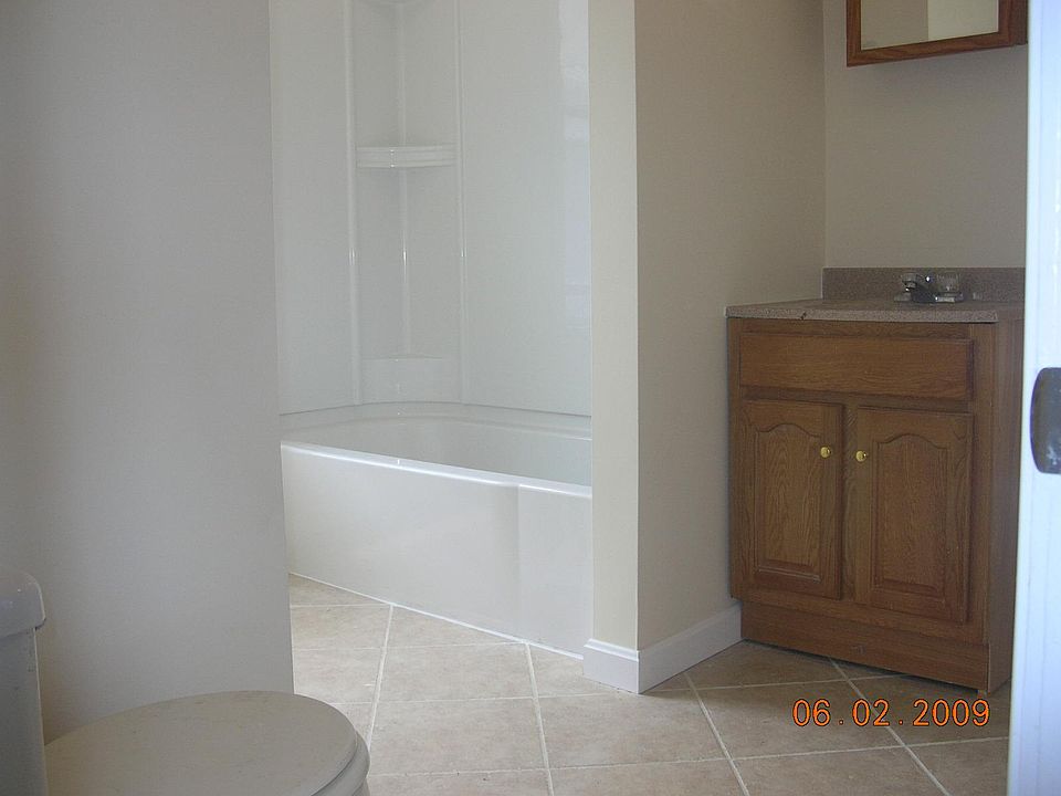 2nd image of 78 Ward St #3