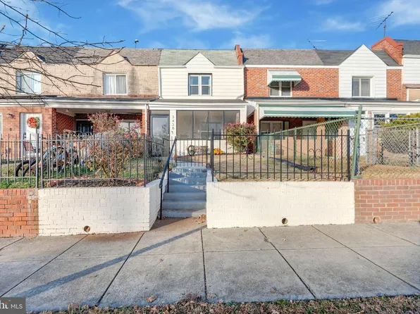 3428 Dix St NE, Washington, DC 20019