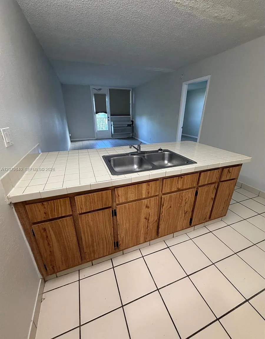 Coral Springs Tower Club — Photo 3