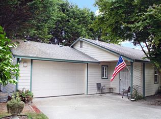 1375 Hedge Rose Ct, McKinleyville, CA 95519