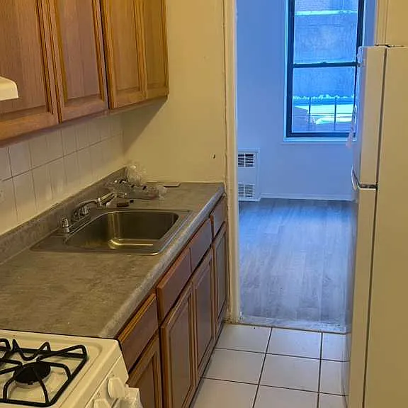 2204 Collier Ave #2H — Photo 5