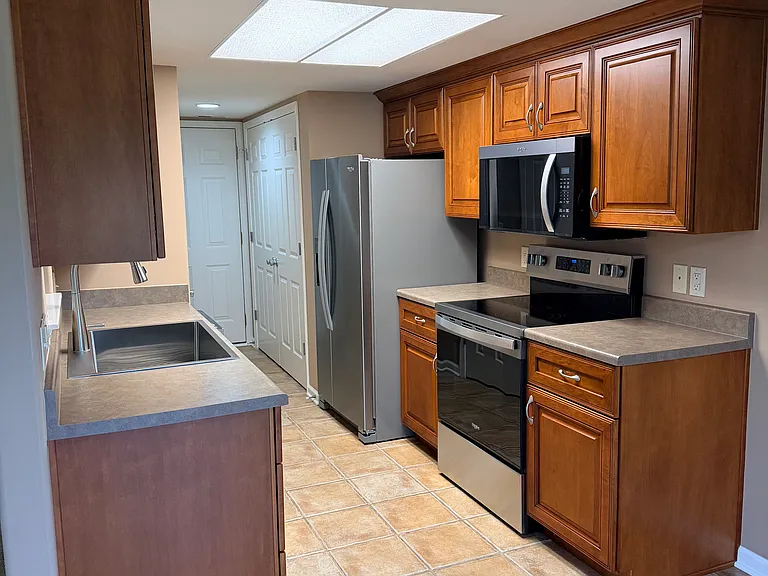 10039 Oak Trail Rd — Photo 15