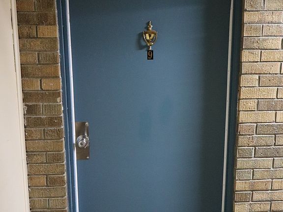 2nd image of 211 N Beach Dr #11
