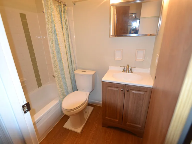4815 Reading Rd #19 — Photo 10