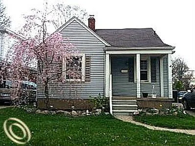 200 N Alexander Ave photo 1