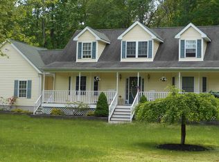 196 Haviland Rd, Poughkeepsie, NY 12601