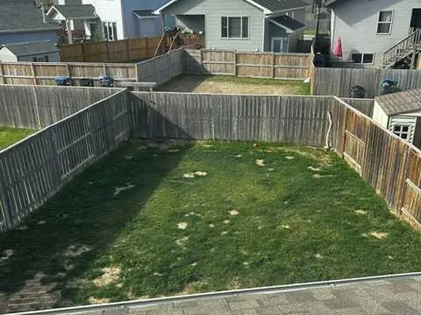 7 N Ross Close, Sylvan Lake, AB T4S 0K4
