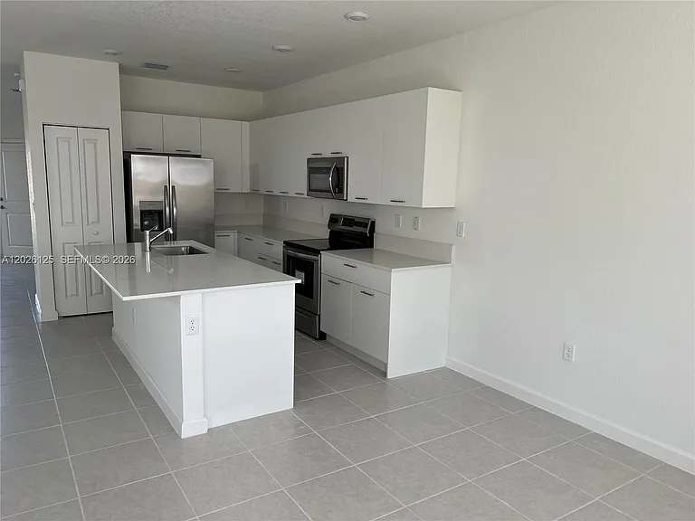 2340 NW 130th Ter — Photo 24