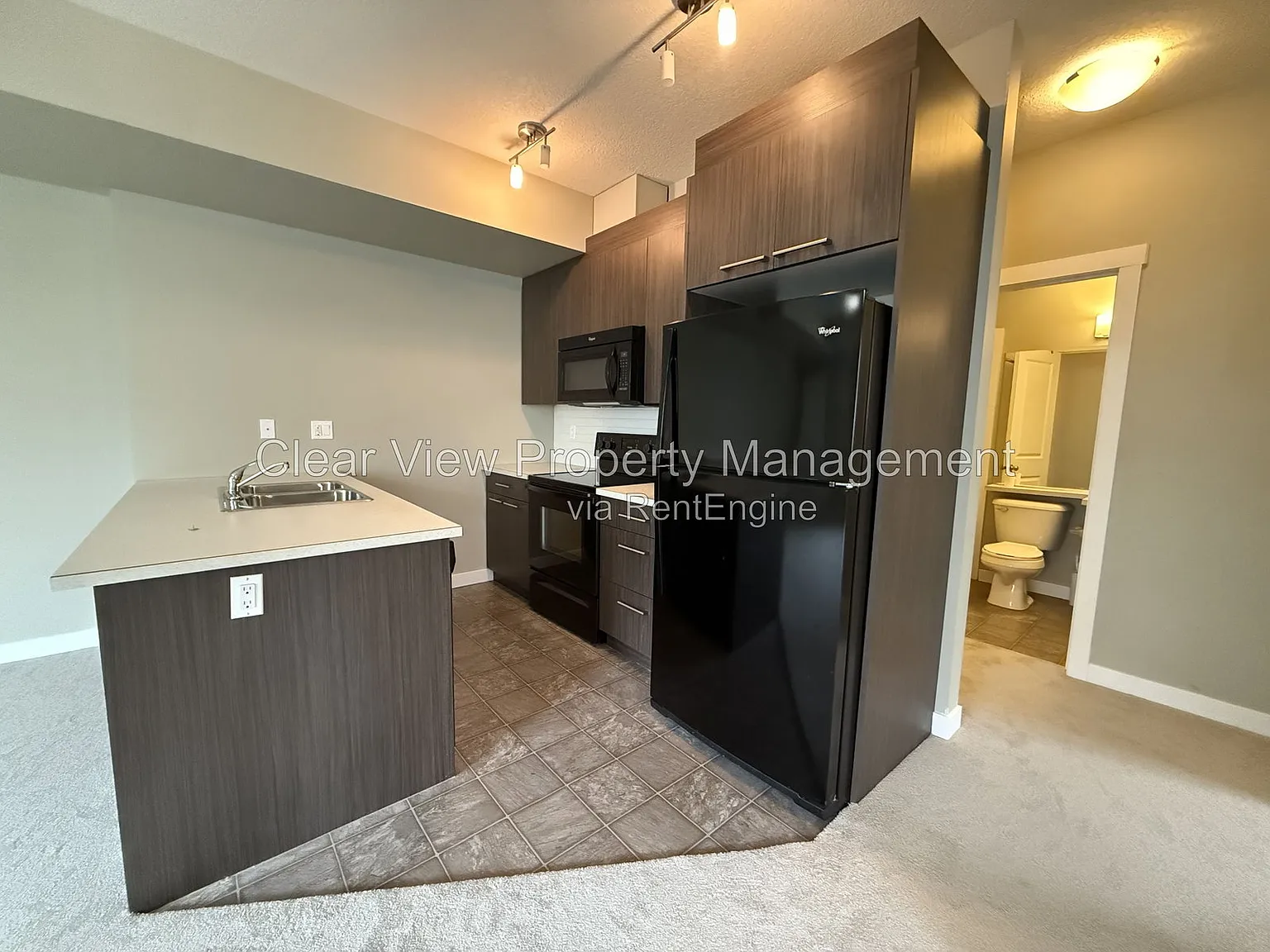 2 bed, 1.0 bath, 850 sqft, $1,399 — Photo 2