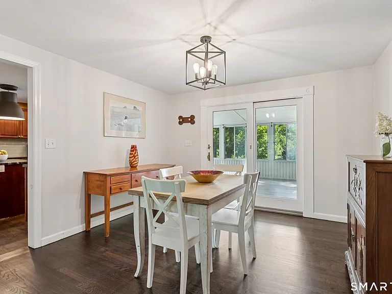 111 Mill Hill Rd — Photo 16